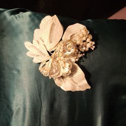 Clip On Broach For Wedding Dress Ribbon