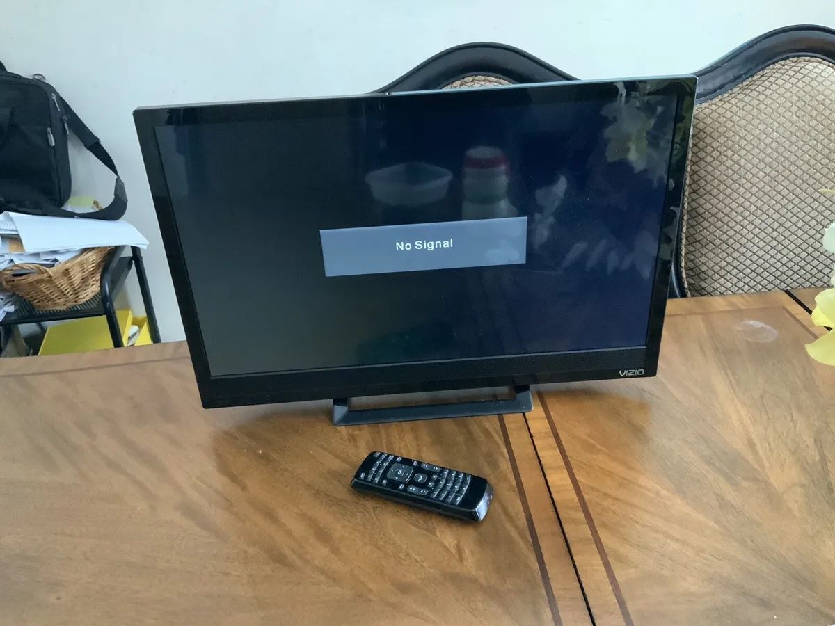 VIZIO Vizio 24" Class HD (720P) Edgelit LED TV (D24hn-E1)