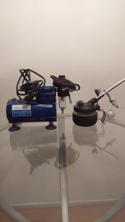 *Bundle* Iwata Neo Air Brush/ Paasche Air Compressor Bundle