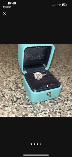 Tiffany And Co Diamond Ring! Over 1 Carat 