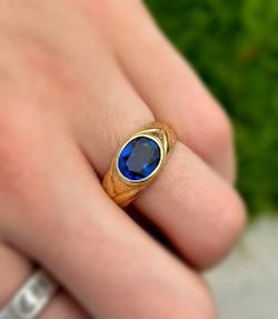 Jewelry 14k solid yellow gold  frosted blue sapphire 2CTW ring size 8.75