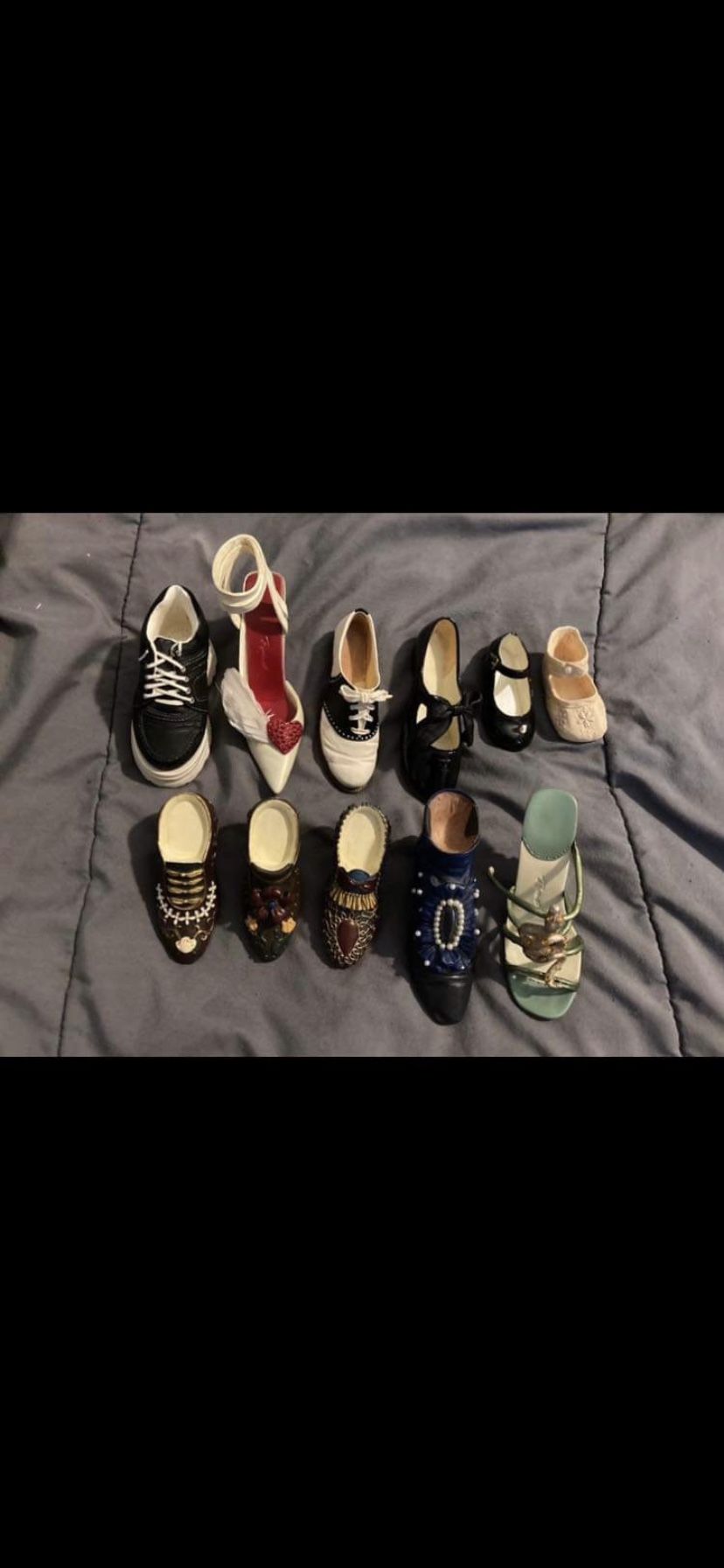 Just The Right Shoe Figures