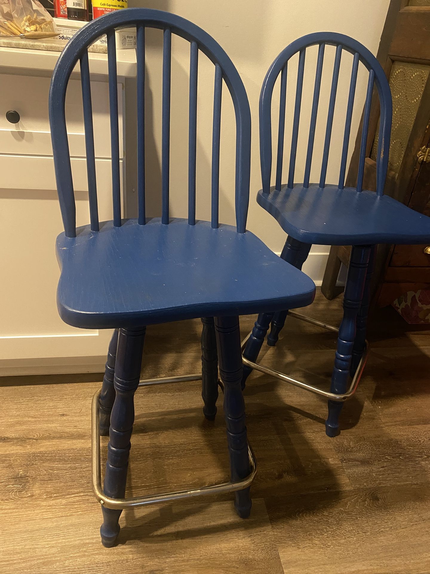 Wooden Swivel Counter Barstools