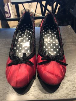 Size 10 red heels