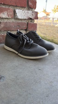 Dress shoes