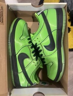 Nike SB Dunks x Powerpuff girls - Buttercup Men’s Size 9