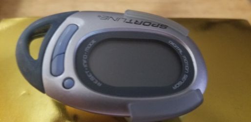 Sportsline WV1916 Tarq Pedometer - With Clip On Cover