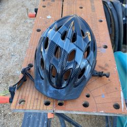 GIANT Bicycle Helmet Universal Size