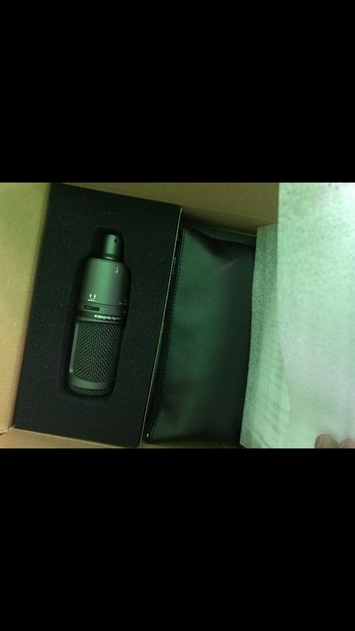 Studio recording Mic BRAND NEW