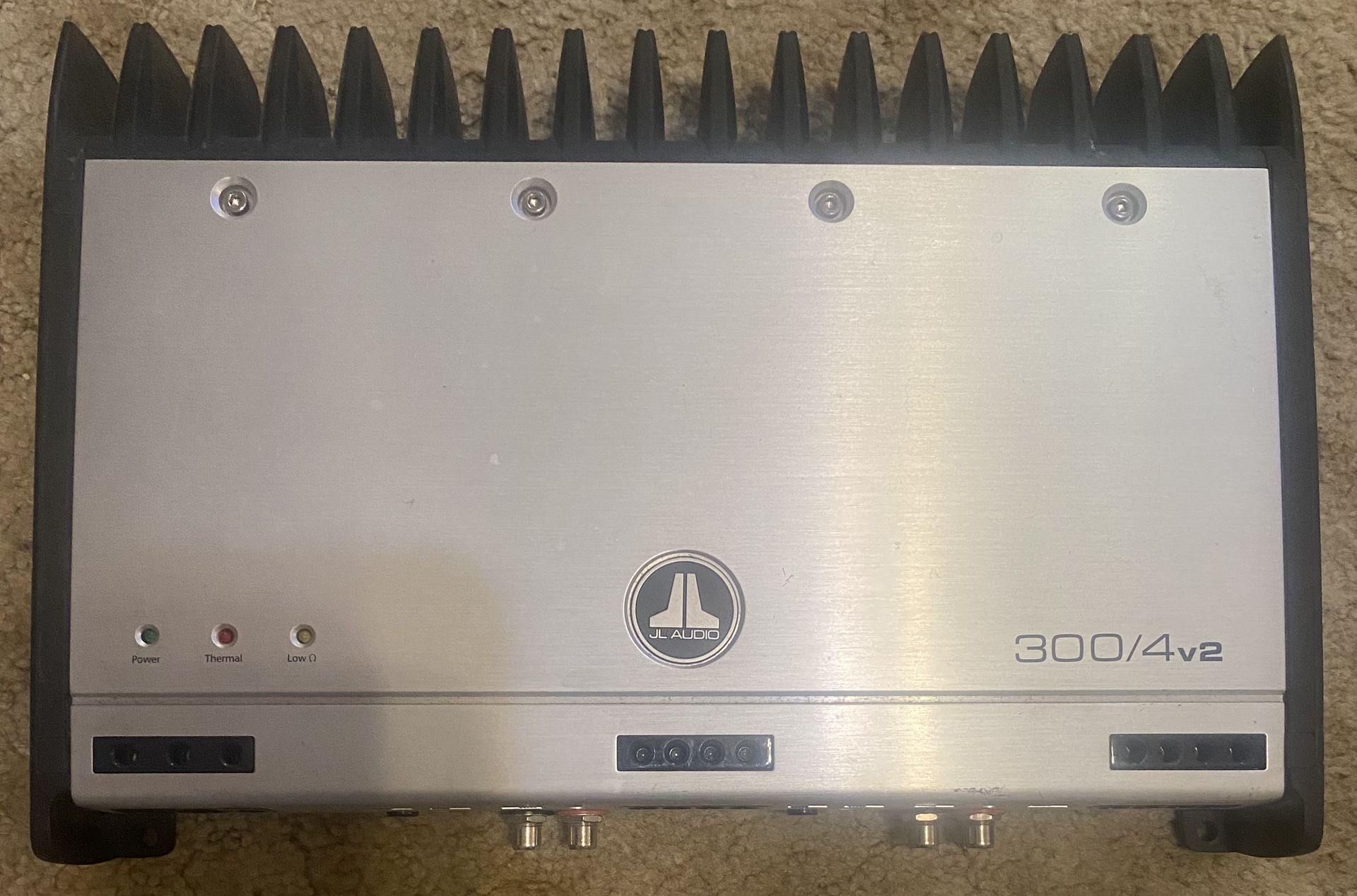 Old School Jl 300/4v2 Car Amp
