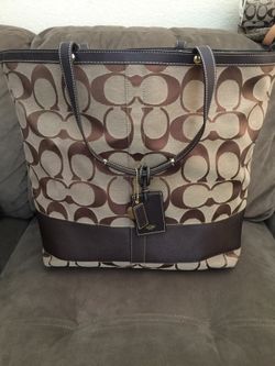 Coach tote brand new