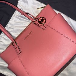 MK Purse 