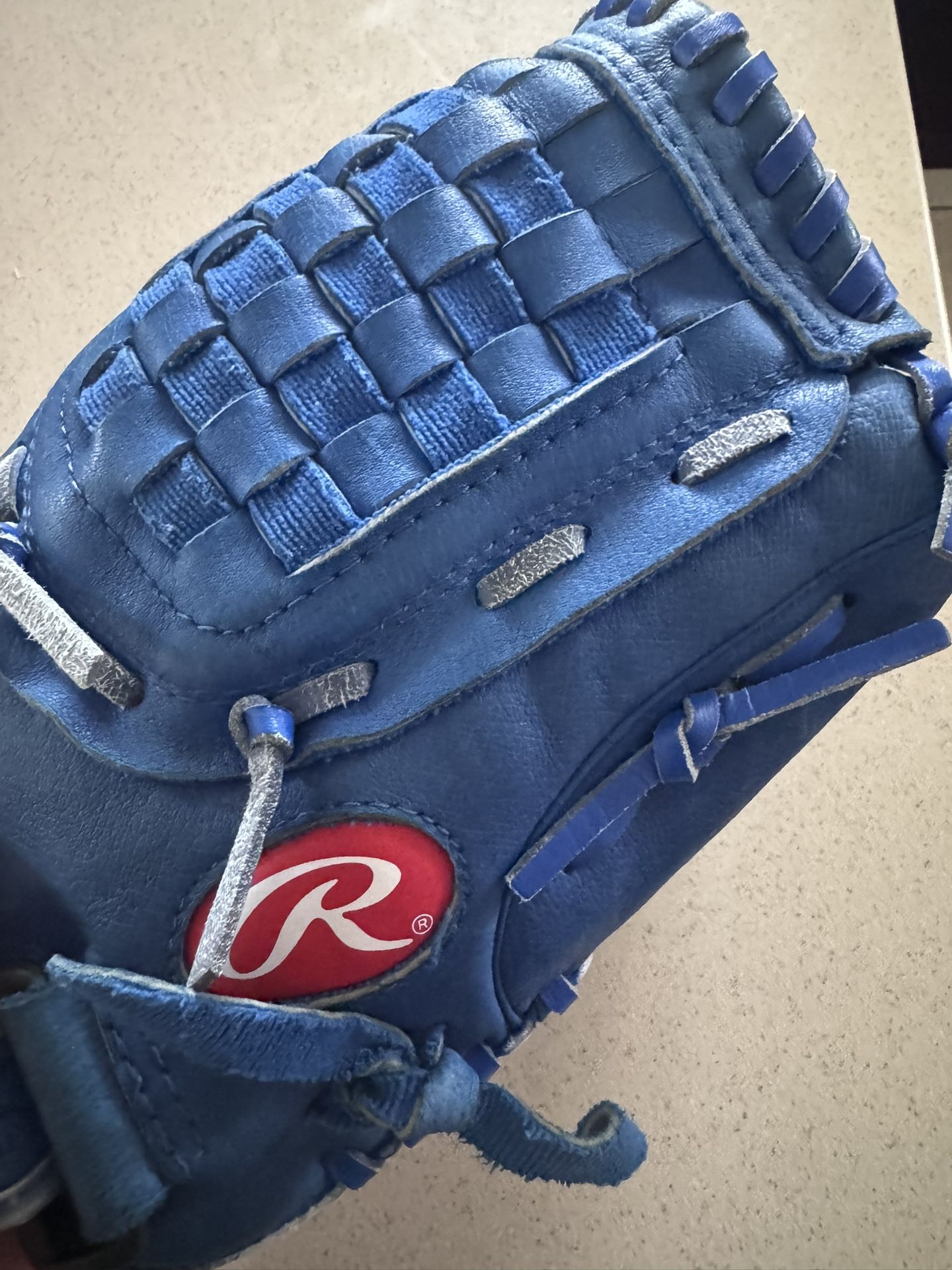 Youth Baseball Glove