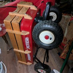 Radio Flyer 22w Wooden Wagon