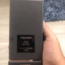 Tom ford oud wood 100ML