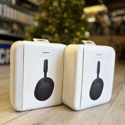 Sony WH-1000XM5 Headphones (Take It Home In Payment/ llévatelo a casa en pagos)