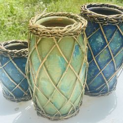 3 vessels w cording around them