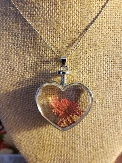 Red flower heart pendant necklace