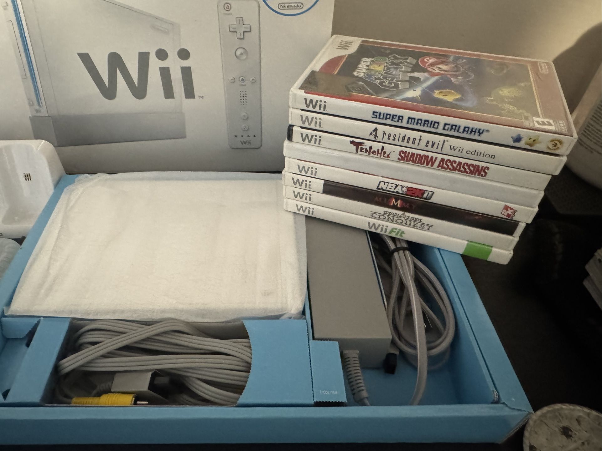 Nintendo Wii Bundle 