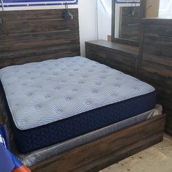 Nice Brown Bed Set W/Boatbell Lights