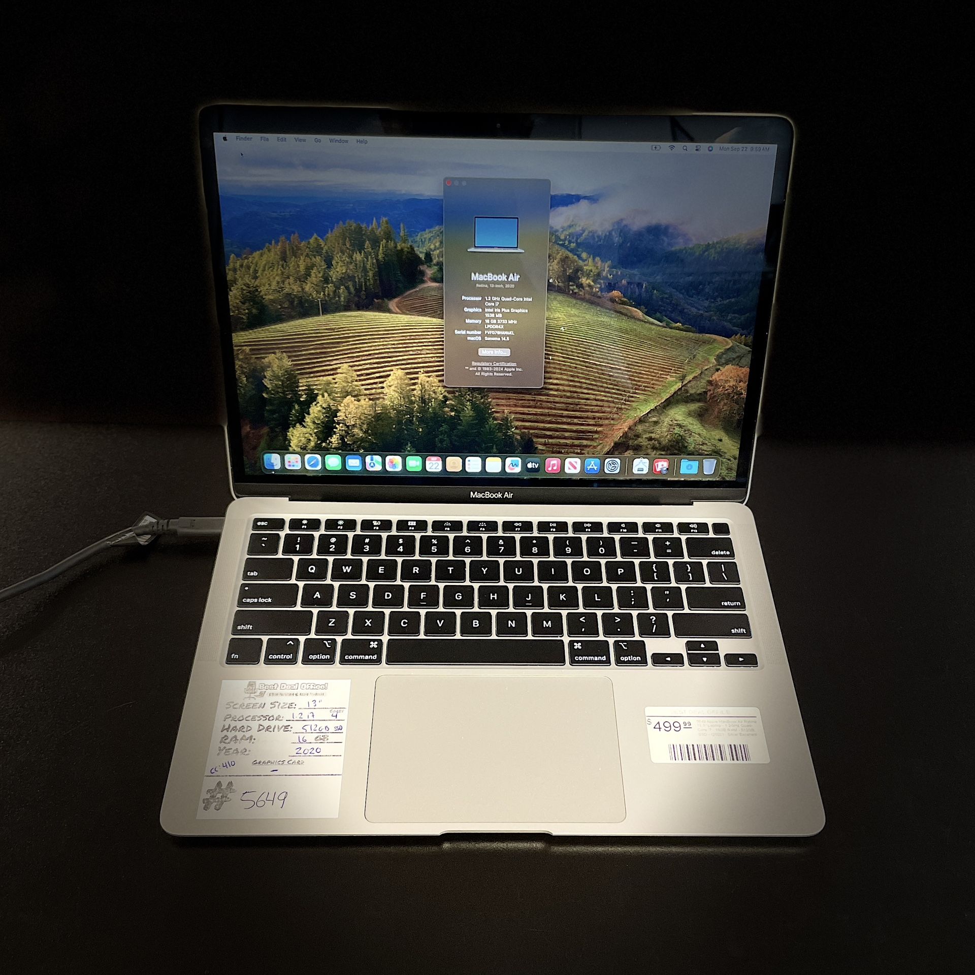 MacBook Air 2020 1.2Ghz i7 16GB RAM 512GB Storage includes Store Warranty and Financing Available!