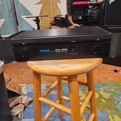 Alesis RA-100 Reference Amplifier