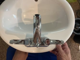 Oval Sink With Faucet Included 