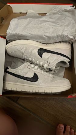 Nike women Low-Top Sneaker White/Black Colorblock Lace-Up HQ1502-106 NWD