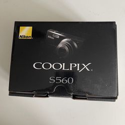 Nikon cool pix 5560