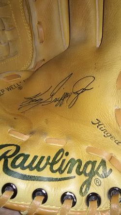 Rawlings outfield glove Ken Griffey Jr signature