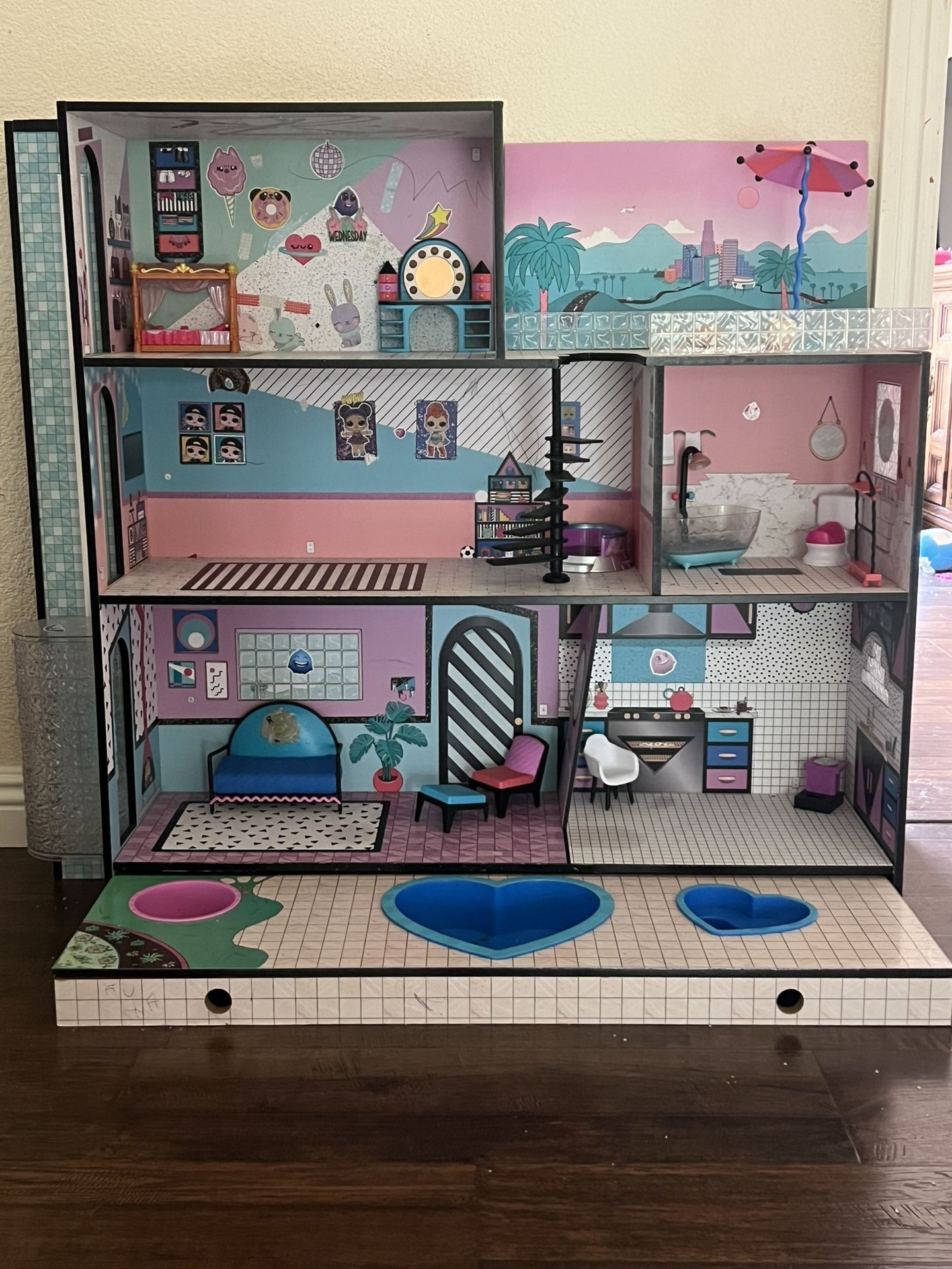 LOL Doll House