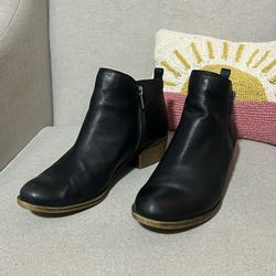 Woman’s Lucky Brand Black Leather Boots