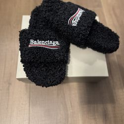 Balenciaga fuzzy sides