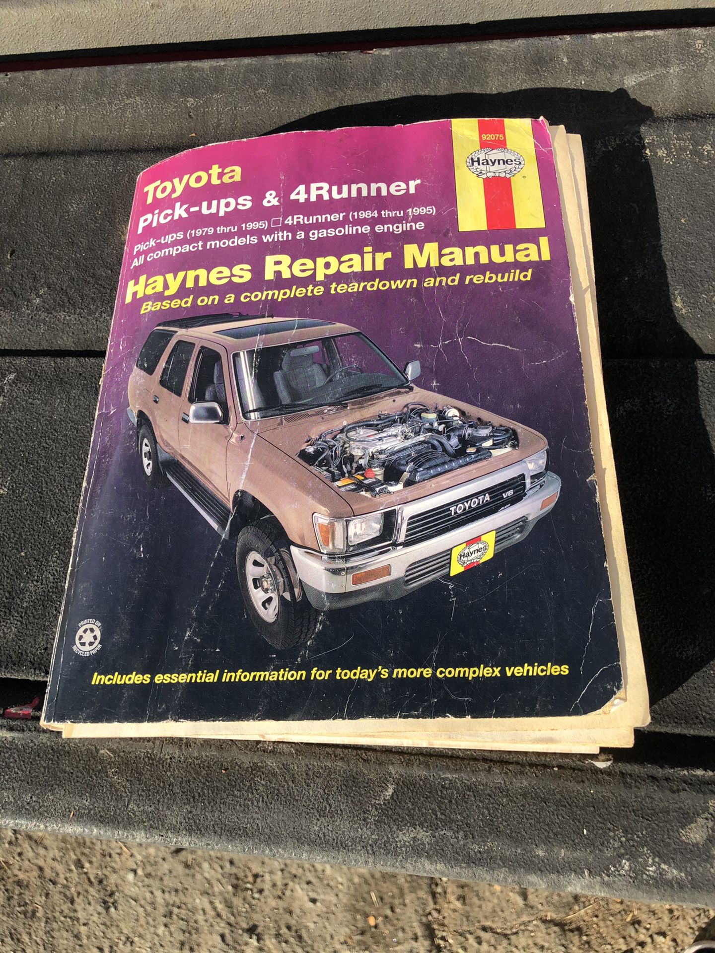 Toyota’s pick up 4 Runner Haynes repair book
