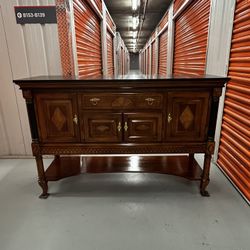 Vintage sideboard buffet