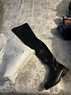 Black Boots
