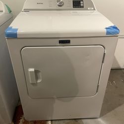 *New* Maytag Electric Dryer
