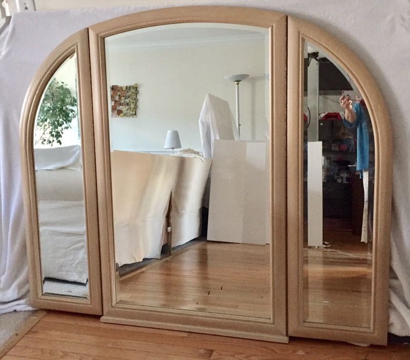 Mirror 3-Paneled Hinged Mirror