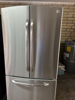 Fridges for sale are Plugged in free Deliver