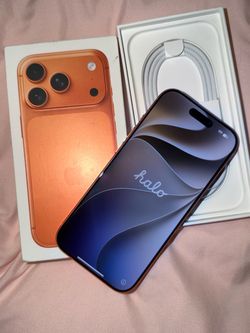 Apple iPhone 17 Orange Titanium