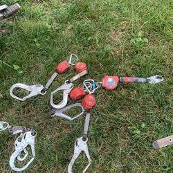 Cadenas Y Safety Harness Y Yoyós 