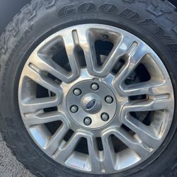 20 Inch Chrome Rims From A 2013 Ford F 250