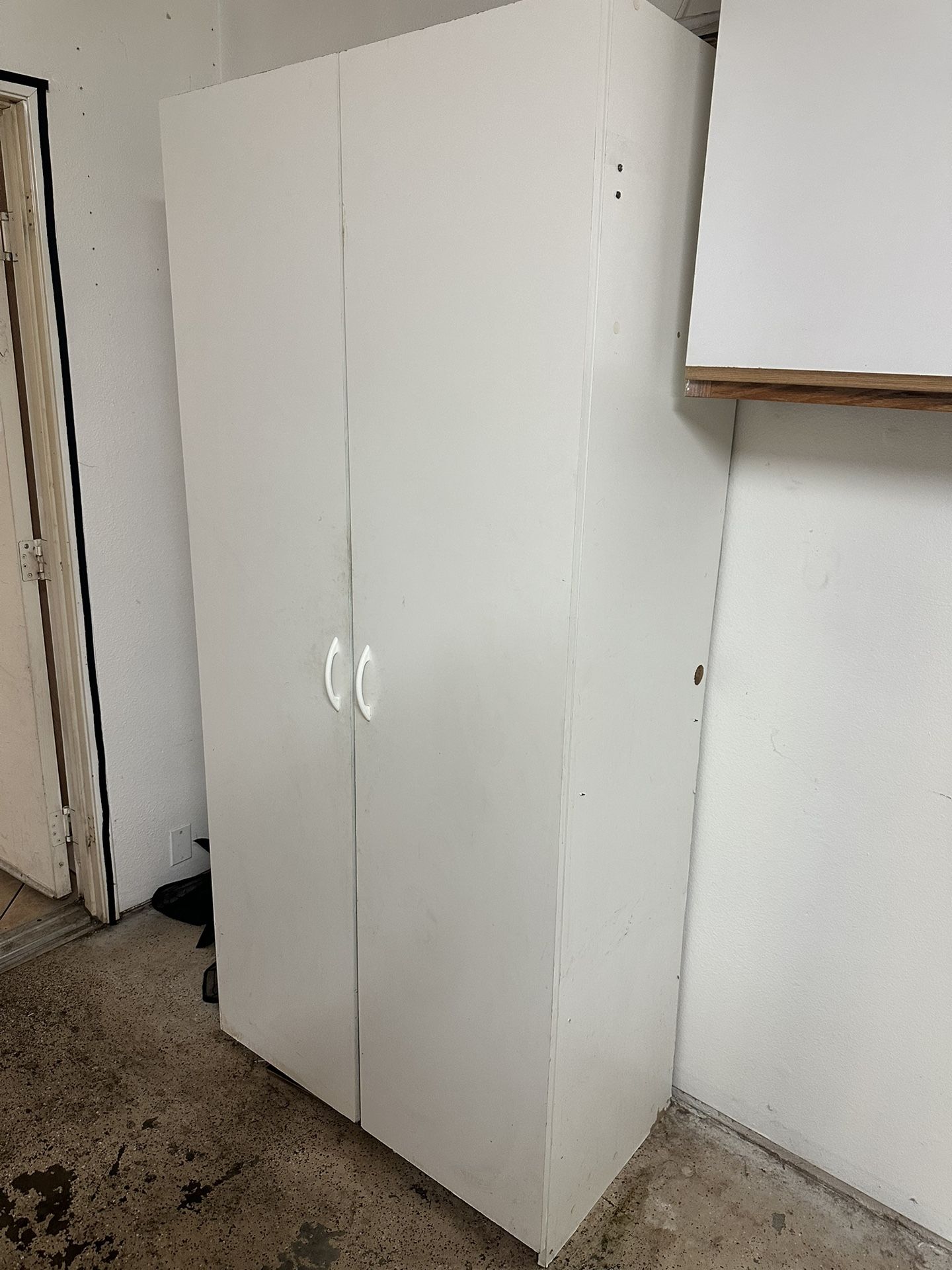 Storage Cabinet (Pantry)