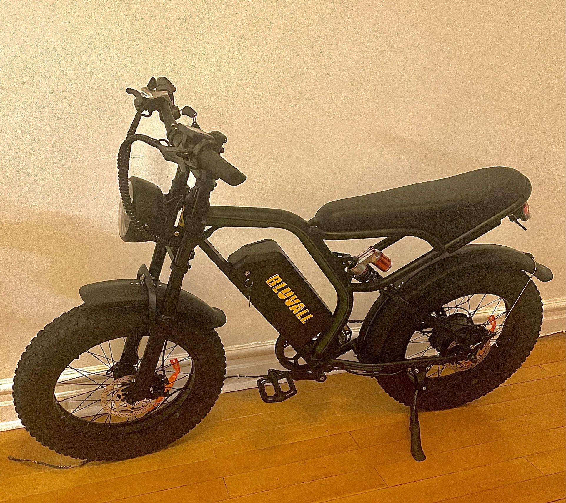 K6 Electric moped ebike, 31mph, 60 miles range