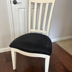 Two Dinning Chairs $20 Each