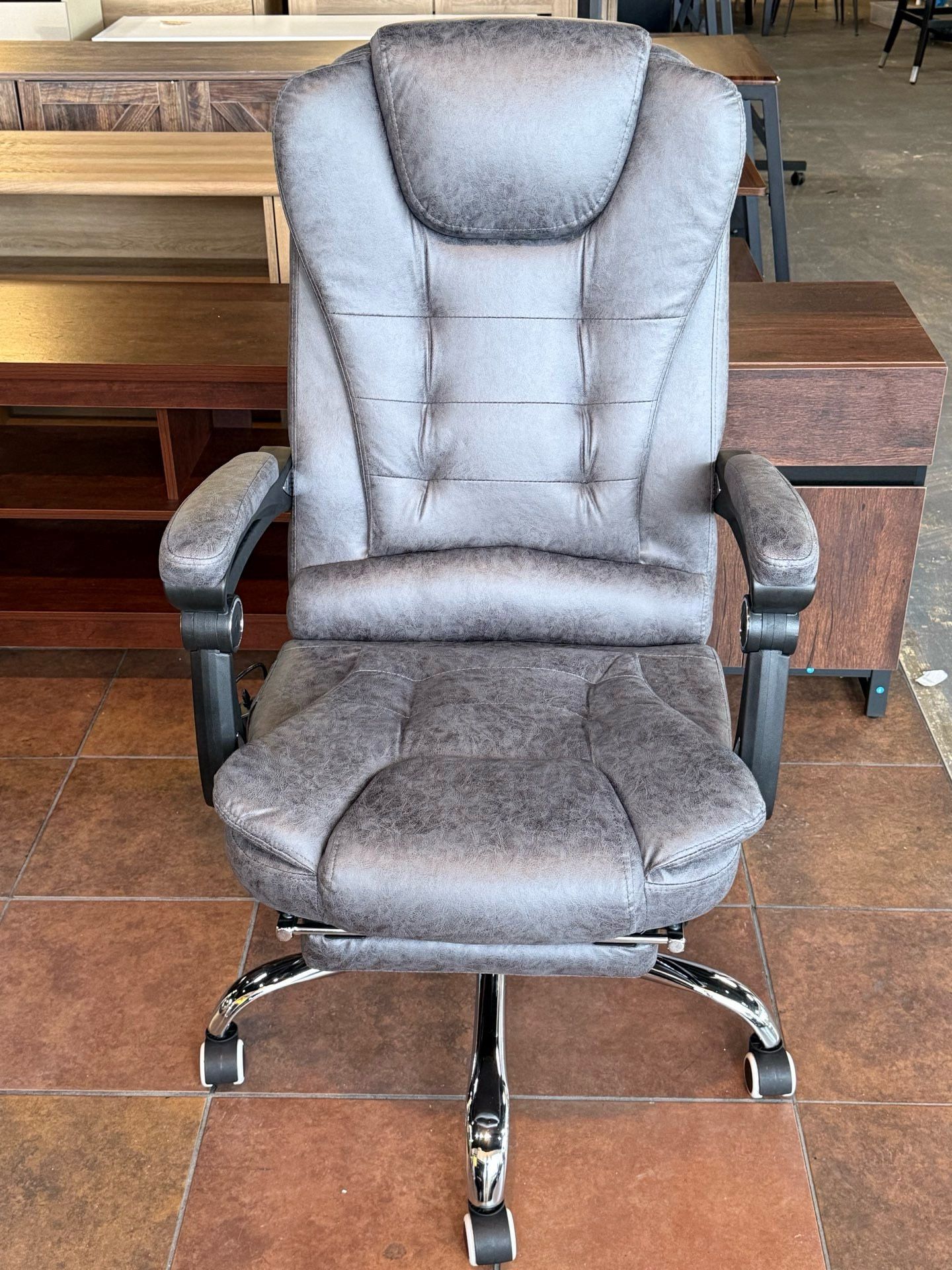 High Back Fabric Massage Office Chair Adjustable Heated Executive Computer Chair with Retractable Footrest(Gray) 💰120$