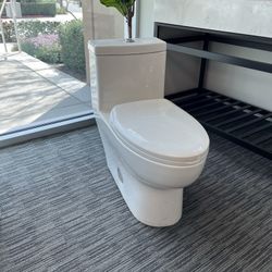 One Piece Toilet Brand New In The Box 