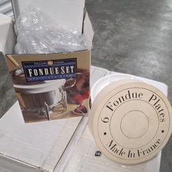 Williams Sonoma Fondue Set