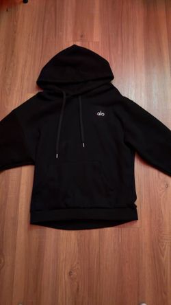 Alo hoodie, all black, size medium, slightly used