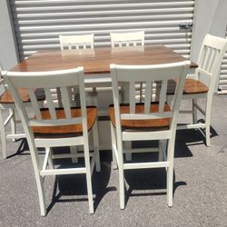 High Table And 6 Bar Stools a Leaf 